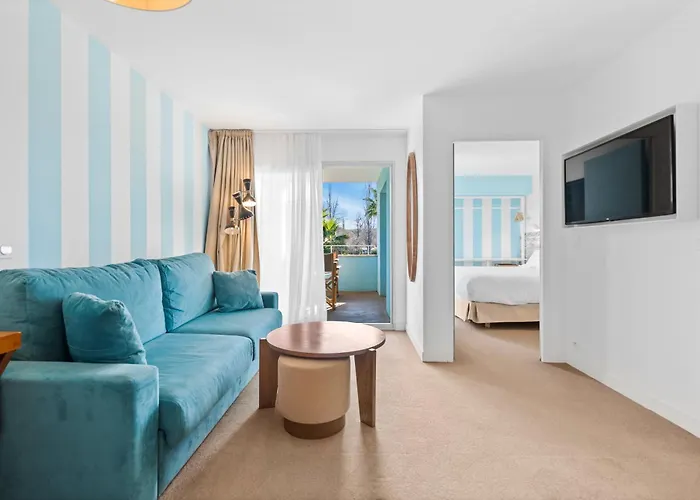 فندق Casarose - Cannes 4*